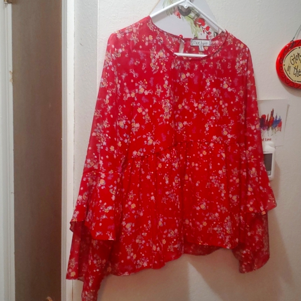 Blouses - Picture 1 of 3